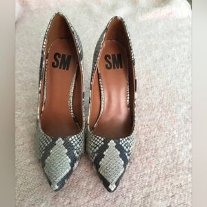 SM New York Black and Gray Snakeskin Heels